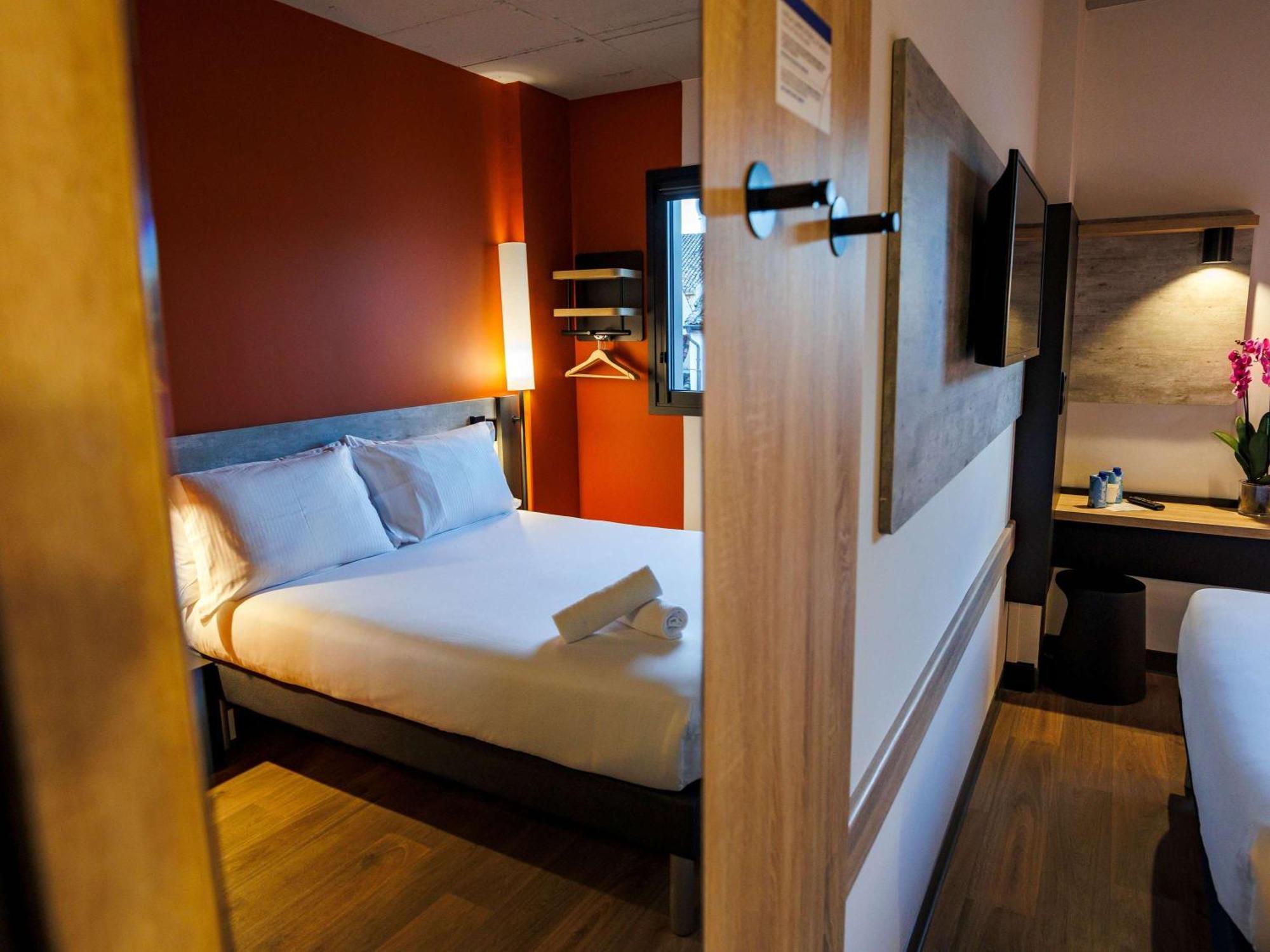 Ibis Budget Logrono Centro المظهر الخارجي الصورة